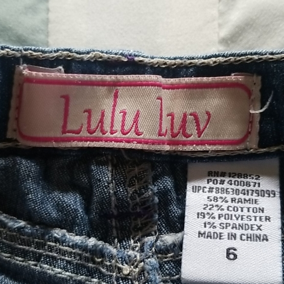 Girls jean shorts size 6 - Picture 5 of 5